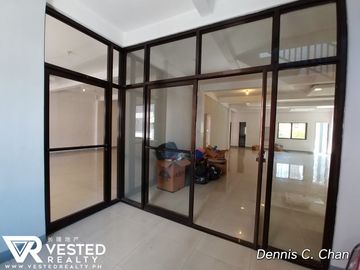 4 Storey Building in Makati For Sale