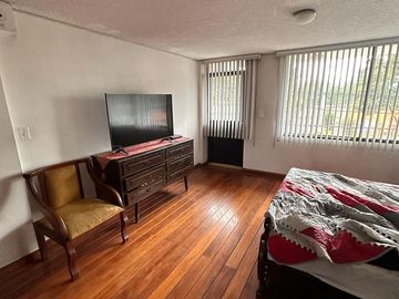 VENDO HERMOSA CASA EN SOLCA  REMODELADA