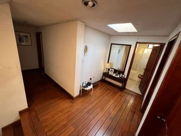 VENDO HERMOSA CASA EN SOLCA  REMODELADA