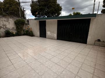 VENDO HERMOSA CASA EN SOLCA  REMODELADA