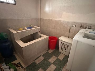 VENDO HERMOSA CASA EN SOLCA  REMODELADA