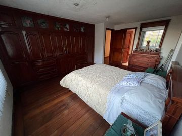 VENDO HERMOSA CASA EN SOLCA  REMODELADA