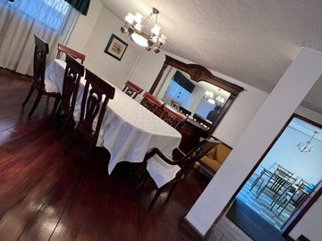 VENDO HERMOSA CASA EN SOLCA  REMODELADA