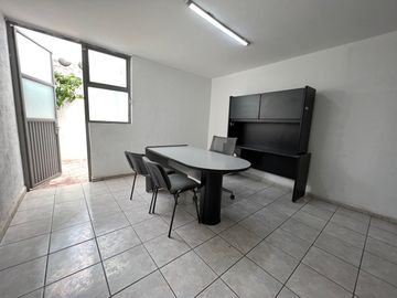VENTA DE CASA PARA USO COMERCIAL, ZONA CENTRO, LEÓN, GTO.