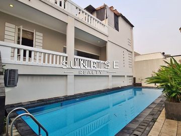 Dijual Rumah Mewah di Pondok Indah, Jakarta Selatan