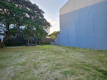 Dijual Kavling Ebony Pik Luas 792m2, View Danau.
