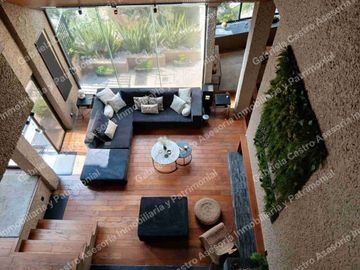 Casa con acabados premium en Bosques de la Herradura