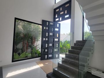 En venta lujosa y moderna casa en Proyecto, Isla Mocolí, Samborondón