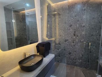 En venta lujosa y moderna casa en Proyecto, Isla Mocolí, Samborondón