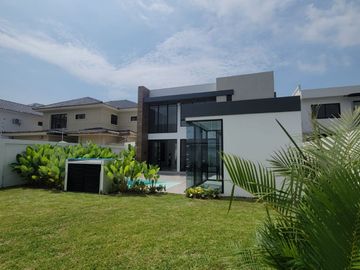 En venta lujosa y moderna casa en Proyecto, Isla Mocolí, Samborondón