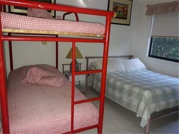 Casa Campestre en Alquiler Vacacional en Ricaurte- Cundinamarca