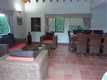 Casa Campestre en Alquiler Vacacional en Ricaurte- Cundinamarca