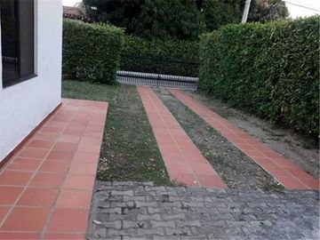 Casa Campestre en Alquiler Vacacional en Ricaurte- Cundinamarca