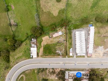 En venta terreno junto a la vía de integración barrial sector Carigán cerca de los moteles