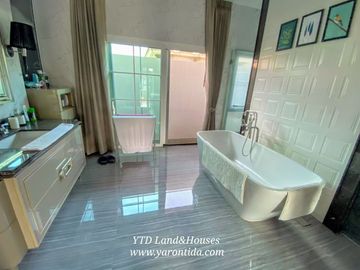 Luxury house For Sale at Nantawan Bangna km7 L-Size 53 M.THB