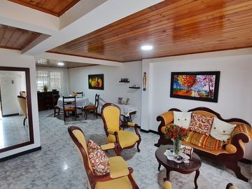 VENTA DE CASA EN SECTOR LA SULTANA 164 M2, MANIZALES CALDAS