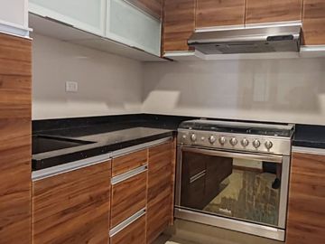 DEPARTAMENTO EN VENTA UBICADO A UNA CALLE DE CALZADA ZAVALETA