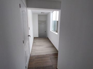 Exclusiva Residencia de Estreno con Diseño Excepcional estilo Mirador.