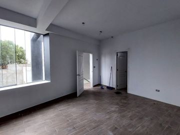 Exclusiva Residencia de Estreno con Diseño Excepcional estilo Mirador.