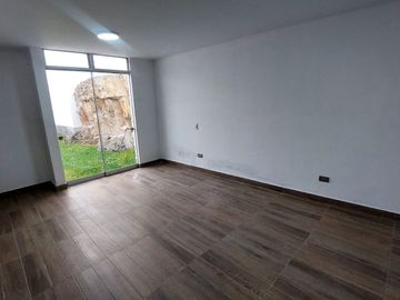 Exclusiva Residencia de Estreno con Diseño Excepcional estilo Mirador.