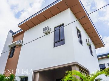 3 BEDROOM SINGLE ATTACHED UNIT LOCATED IN THE VILLAGES AT LIPA