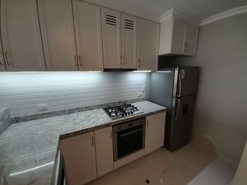 Venta Departamento 3 Dormitorios Semi Sótano San Isidro