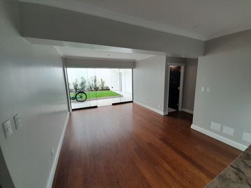 Venta Departamento 3 Dormitorios Semi Sótano San Isidro