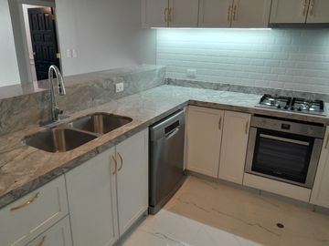 Venta Departamento 3 Dormitorios Semi Sótano San Isidro