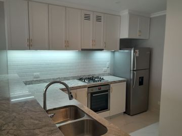 Venta Departamento 3 Dormitorios Semi Sótano San Isidro