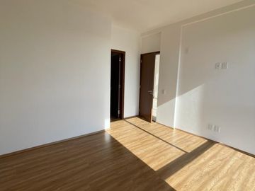 SE VENDE PENTHOUSE - LOMAS DE ANGELOPOLIS - PRECIO DE OPORTUNIDAD