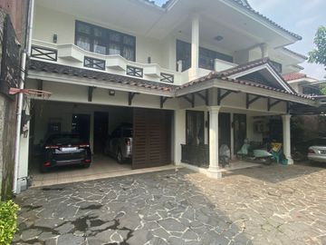 DIJUAL/DISEWAKAN RUMAH CANTIK (Cocok Untuk Kantor) CIPETE JAKARTA SELATAN.