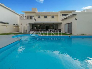 Casa amueblada en Venta, Lagos del Sol Residencial, Cancún Quintana Roo.