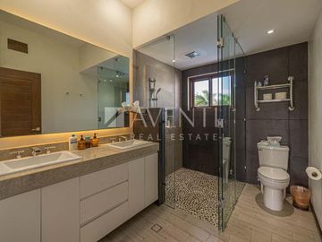 Casa amueblada en Venta, Lagos del Sol Residencial, Cancún Quintana Roo.