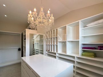 Casa amueblada en Venta, Lagos del Sol Residencial, Cancún Quintana Roo.