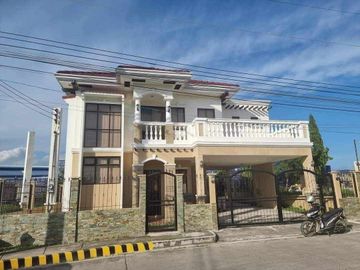 Spacious House For Sale Inside Beach Front Community in Minglanilla Cebu