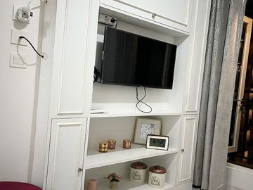 Sewa Apartemen Podomoro Golf View 2BR Dekat Stasiun LRT Harjamukti