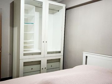 Sewa Apartemen Podomoro Golf View 2BR Dekat Stasiun LRT Harjamukti