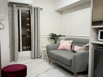 Sewa Apartemen Podomoro Golf View 2BR Dekat Stasiun LRT Harjamukti