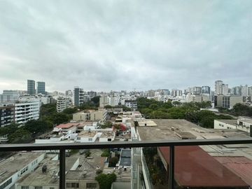 DEPARTAMENTO EN VENTA  EN MIRAFLORES CON LINDAS AREAS COMUNES