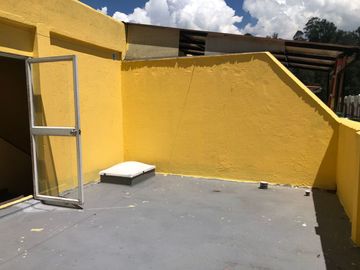 VENDO CASA ESQUINERA CON JARDINES Y TERRAZA CONJUNTO PINAR DE LA SIERRA