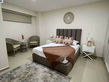 VENTA- Condominio en Crystal Bay frente al mar