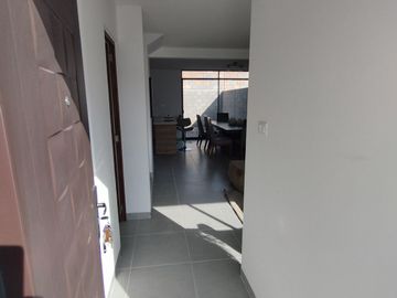 Casa en Villa de Pozos en Privada con amenidades, cerca de CARR 57
