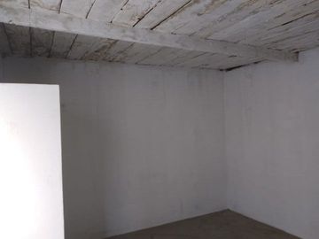 VIVIENDA TALLER COMO TERRENO CERCADO DE LIMA