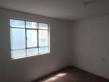 VIVIENDA TALLER COMO TERRENO CERCADO DE LIMA