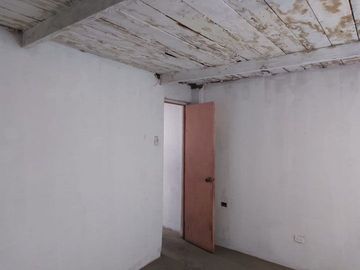 VIVIENDA TALLER COMO TERRENO CERCADO DE LIMA