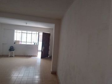 VIVIENDA TALLER COMO TERRENO CERCADO DE LIMA
