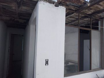 VIVIENDA TALLER COMO TERRENO CERCADO DE LIMA