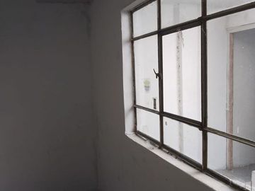 VIVIENDA TALLER COMO TERRENO CERCADO DE LIMA
