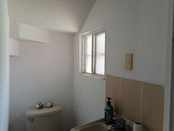 CASA EN VENTA CON ALBERCA CERCA DE LA ALBERCA OLIMPICA EN TEZOYUCA