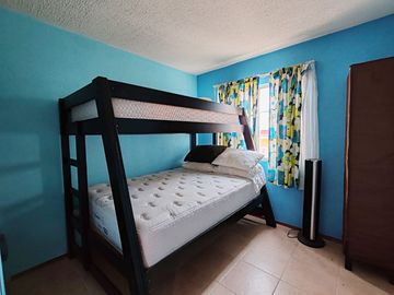 CASA EN VENTA CON ALBERCA CERCA DE LA ALBERCA OLIMPICA EN TEZOYUCA